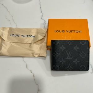 Louis Vuitton men’s wallet